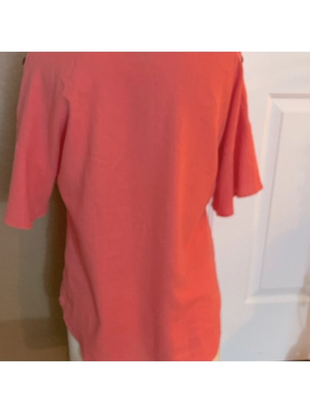 Ellen Tracy Linen ShortsleeveTop - Picture 4 of 8